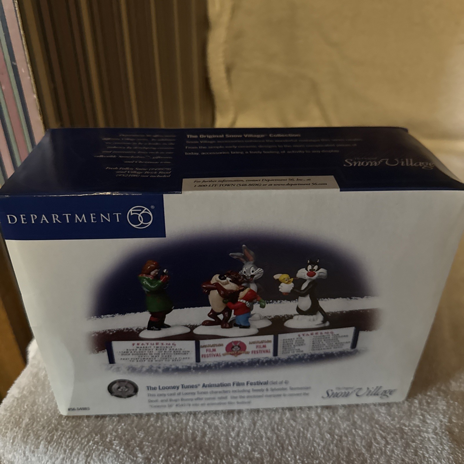 Dept 56 Snow Village The Looney Tunes Animation Film Festival 56.54983