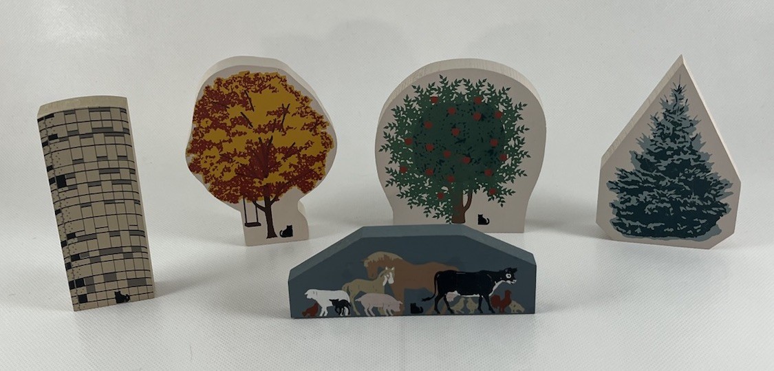 The Cat’s Meow Accessory Pieces Trees Farm Animals Silo Lot Of 5
