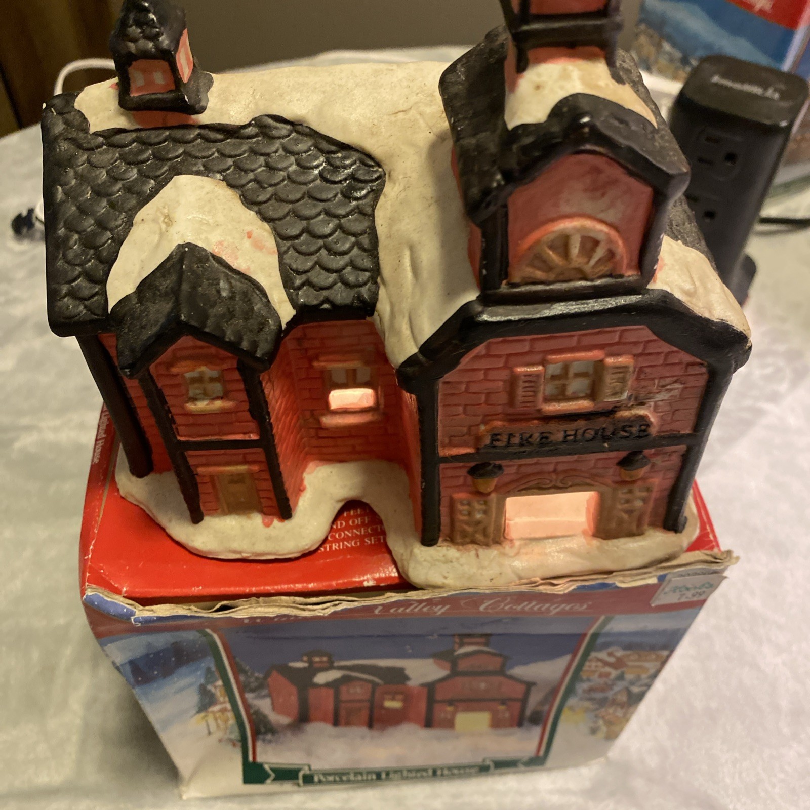 Winter Valley Cottages Lot Of 3: Drug Store, Fire House, & Post Office. With Box