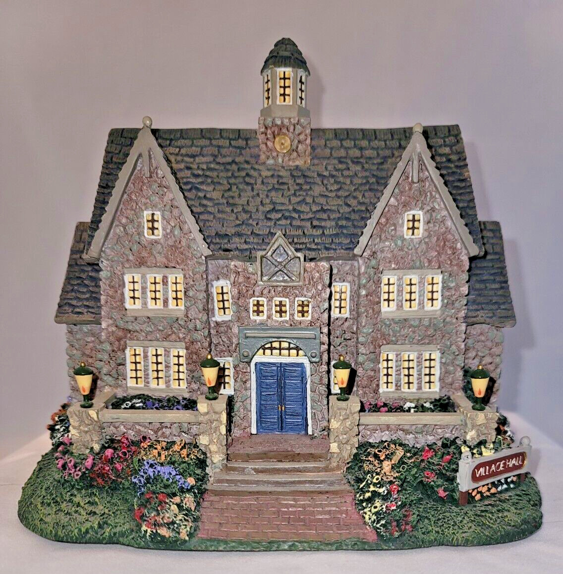 Vintage Thomas Kinkade Hawthorne Village Lamplight Village “Village Hall” 2001