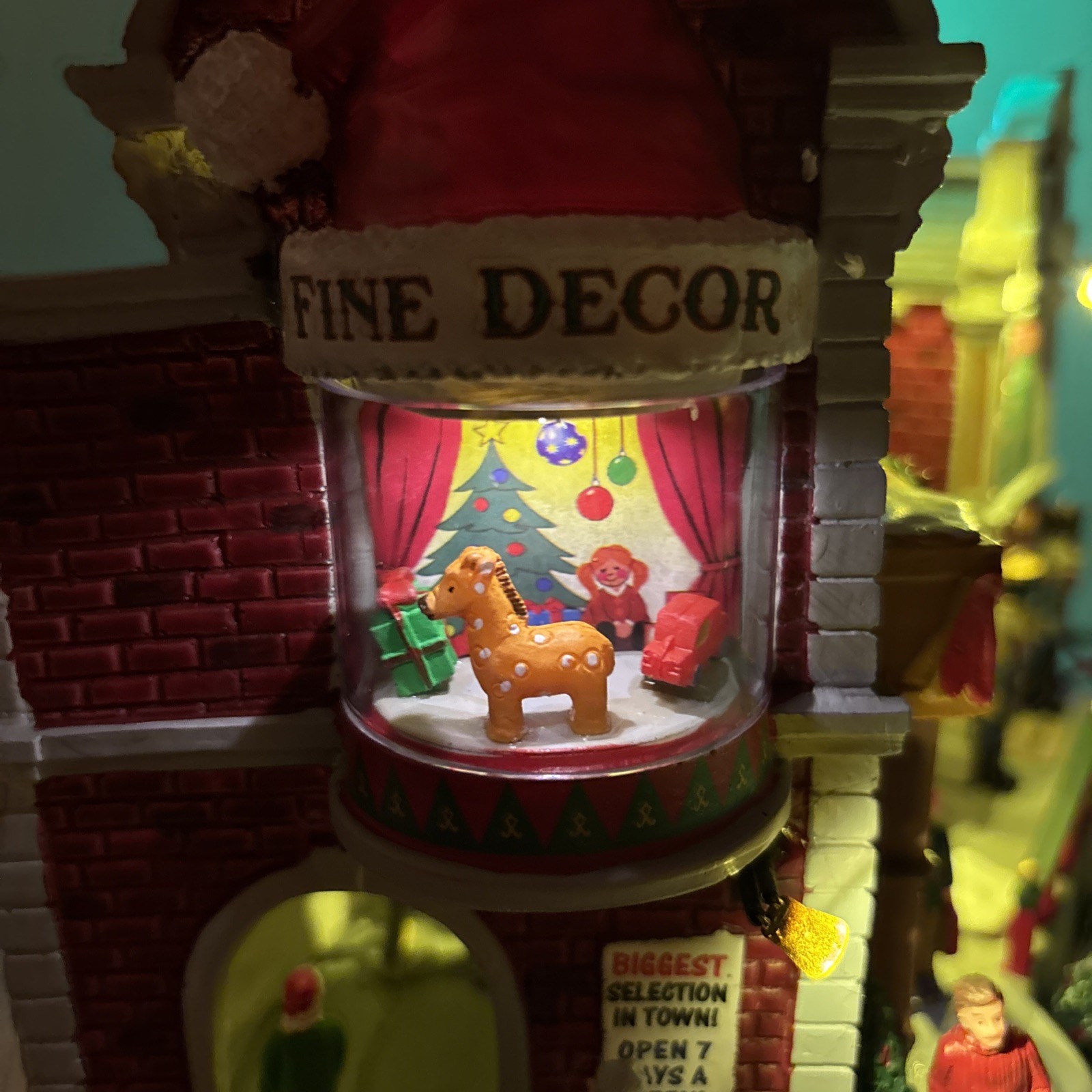 Lemax #05700 Tinseltown Plaza (2020) NIB Sounds, Lights, and Animation