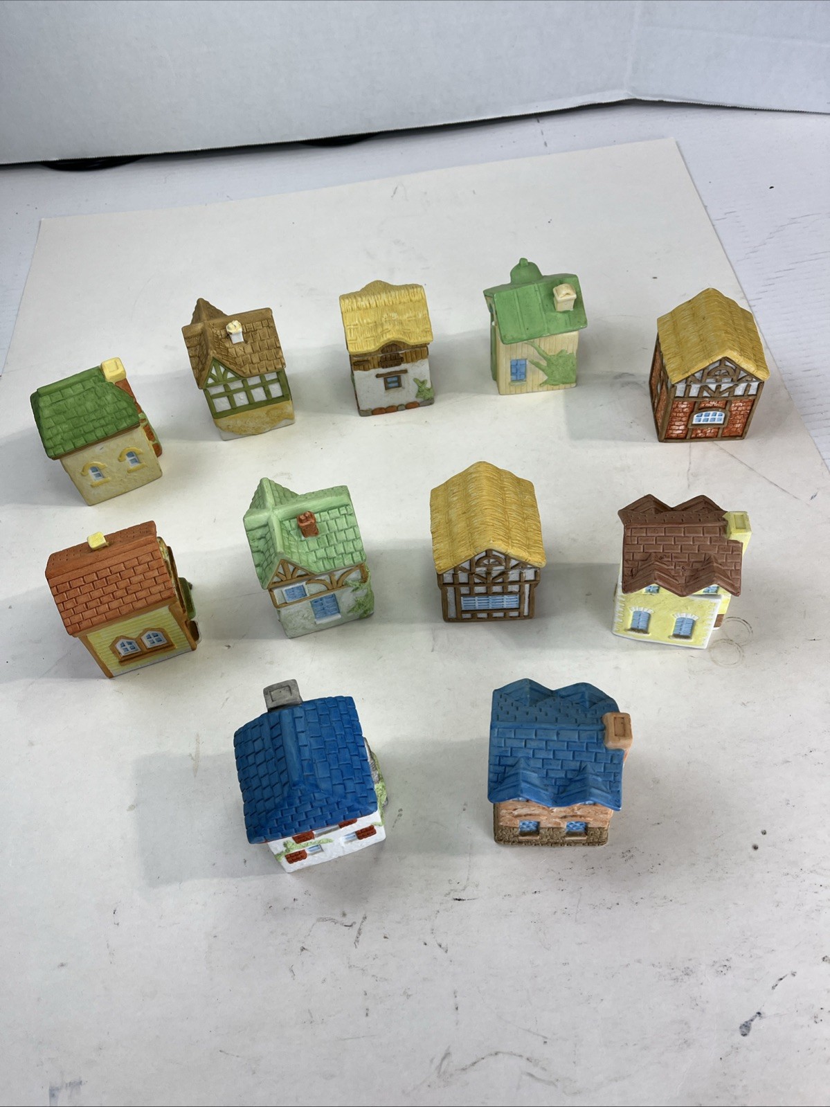 Seasoning Cottages Lot of 11 – 1994 Vintage Z39