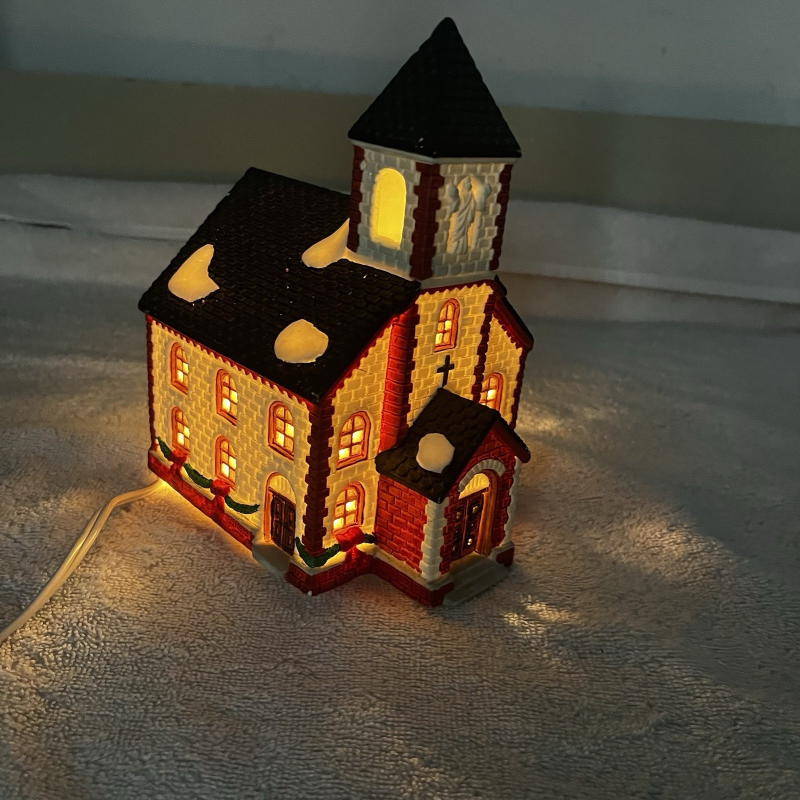 Noma World of Dickens Porcelain Lighted House – Church Christmas Noma 1997
