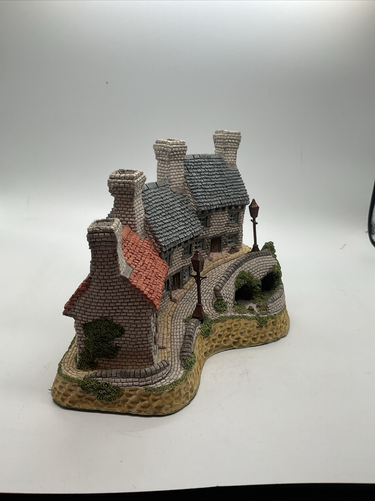 Miners Row – 1987 David Winter Cottage – The Midlands Collection – Box & COA