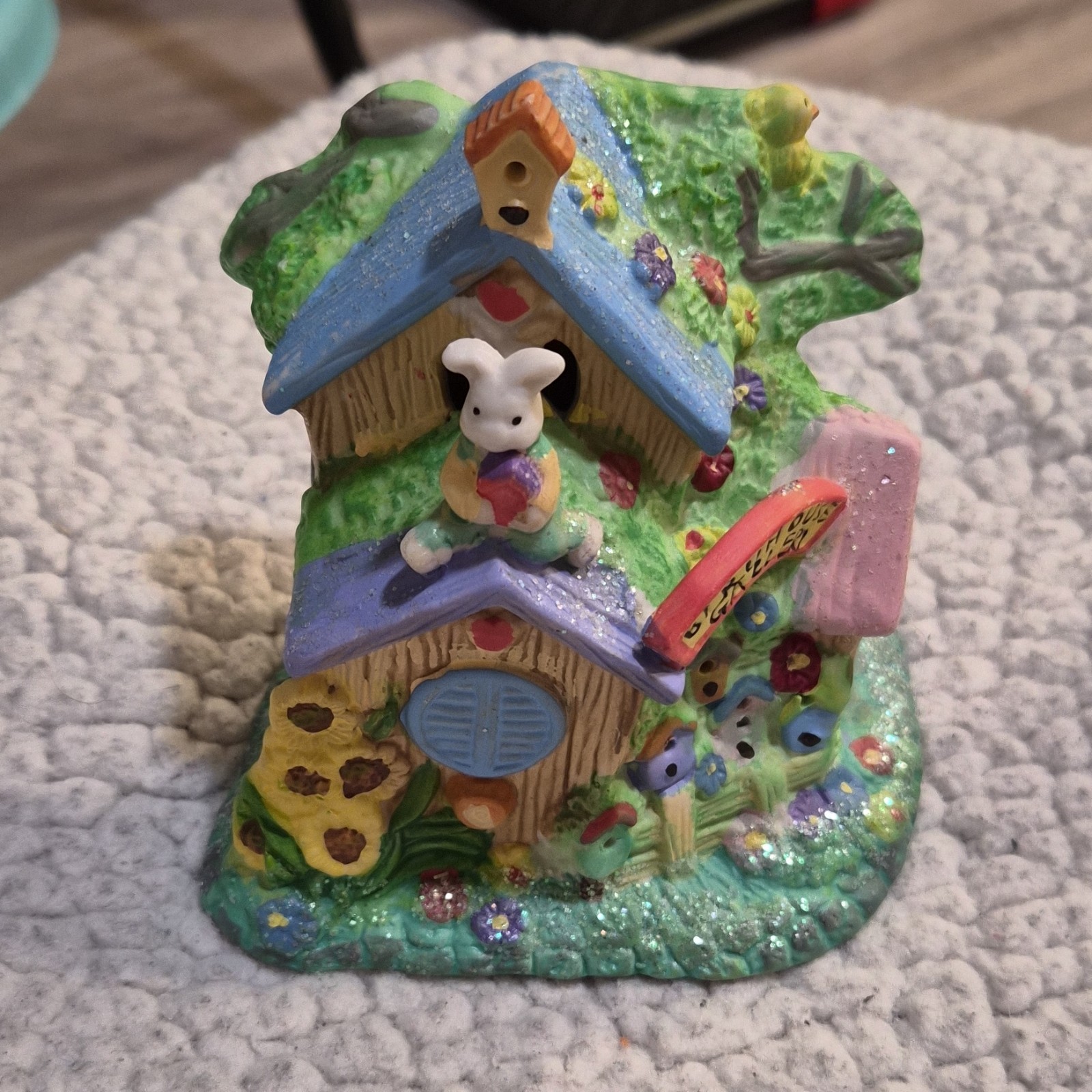 Hoppy Hollow Easter Village Ceramic Houses & Fence Set Hand Painted 2003