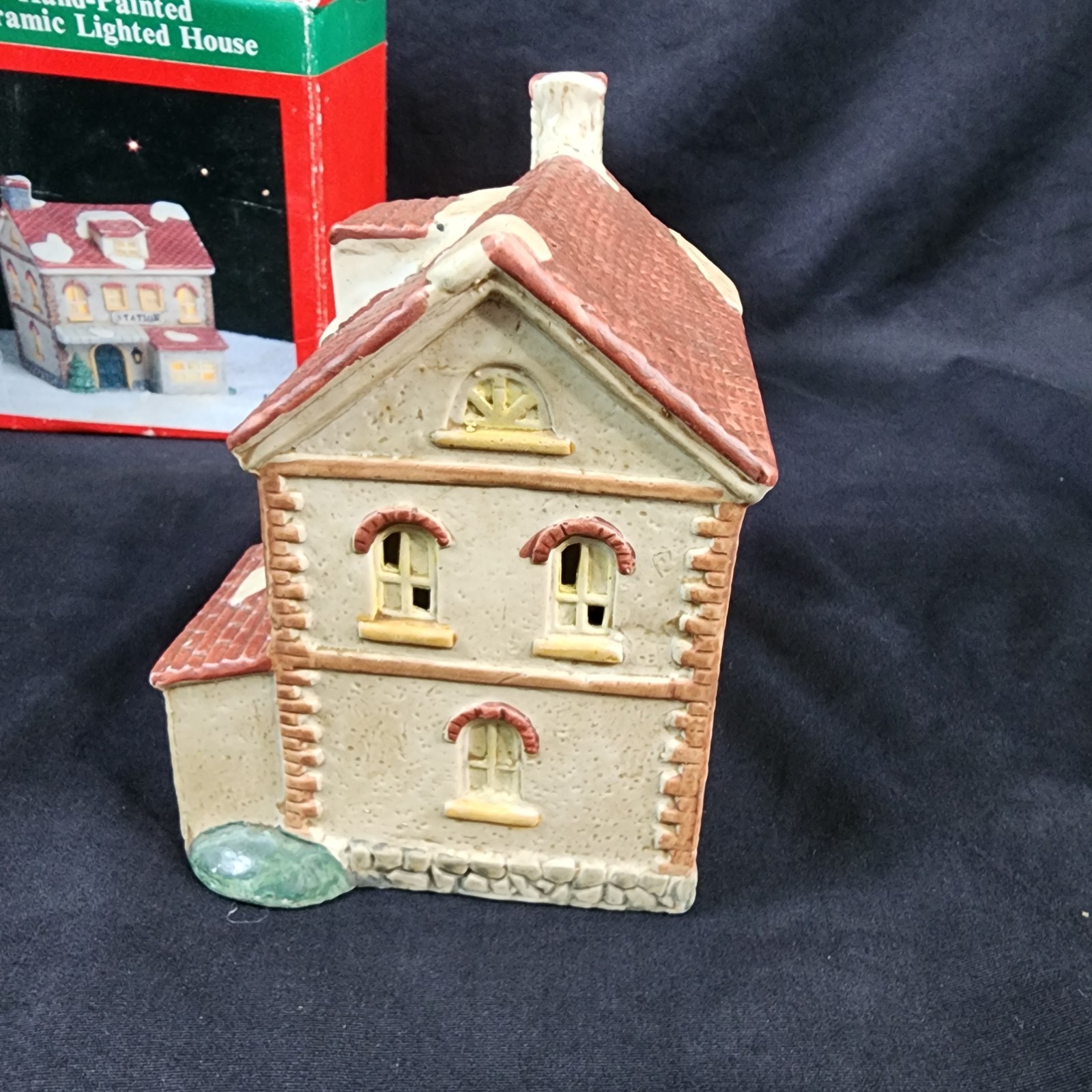 Vintage Holiday Expressions 1992 Ceramic Lighted House “Station”