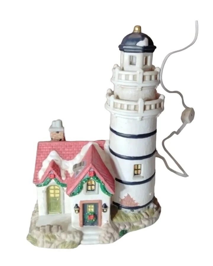 Copperfield Keepsake Christmas Lighted Porcelain House Bark Roof BRT451 Holiday