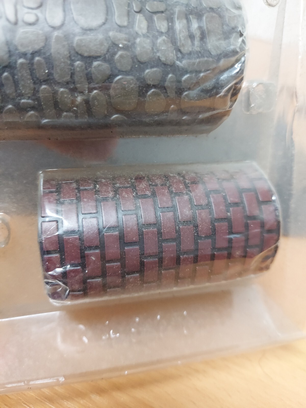 2003 Lemax Brick & Pebble Roads Coventry Cove Village Accessories Set of 2