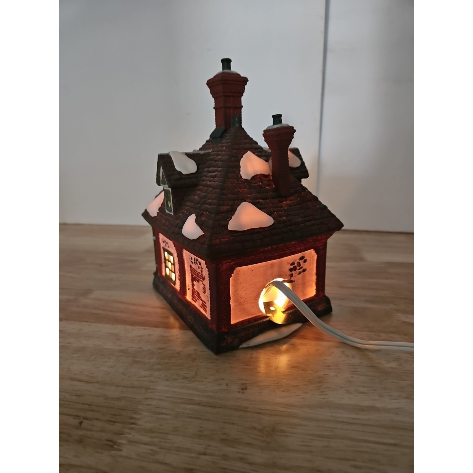 Dept. 56 Dickens’ Village Series WM. Wheat Cakes & Puddings #5808-4 (1993)