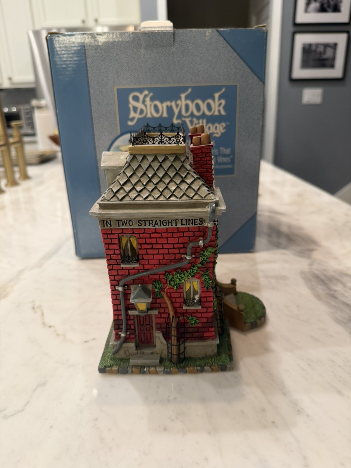 1998 Dept 56 Storybook Madeline Old House In Paris Covered In Vines Complete