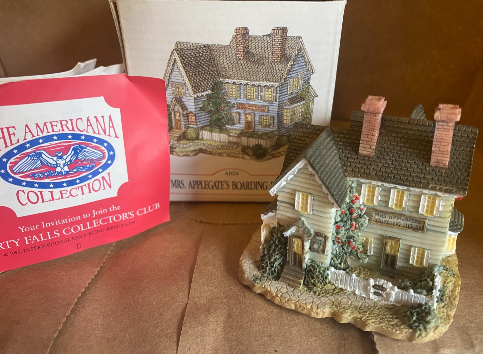 Americana Collection – Liberty Falls – Mrs. Applegate’s Boarding House #AH24