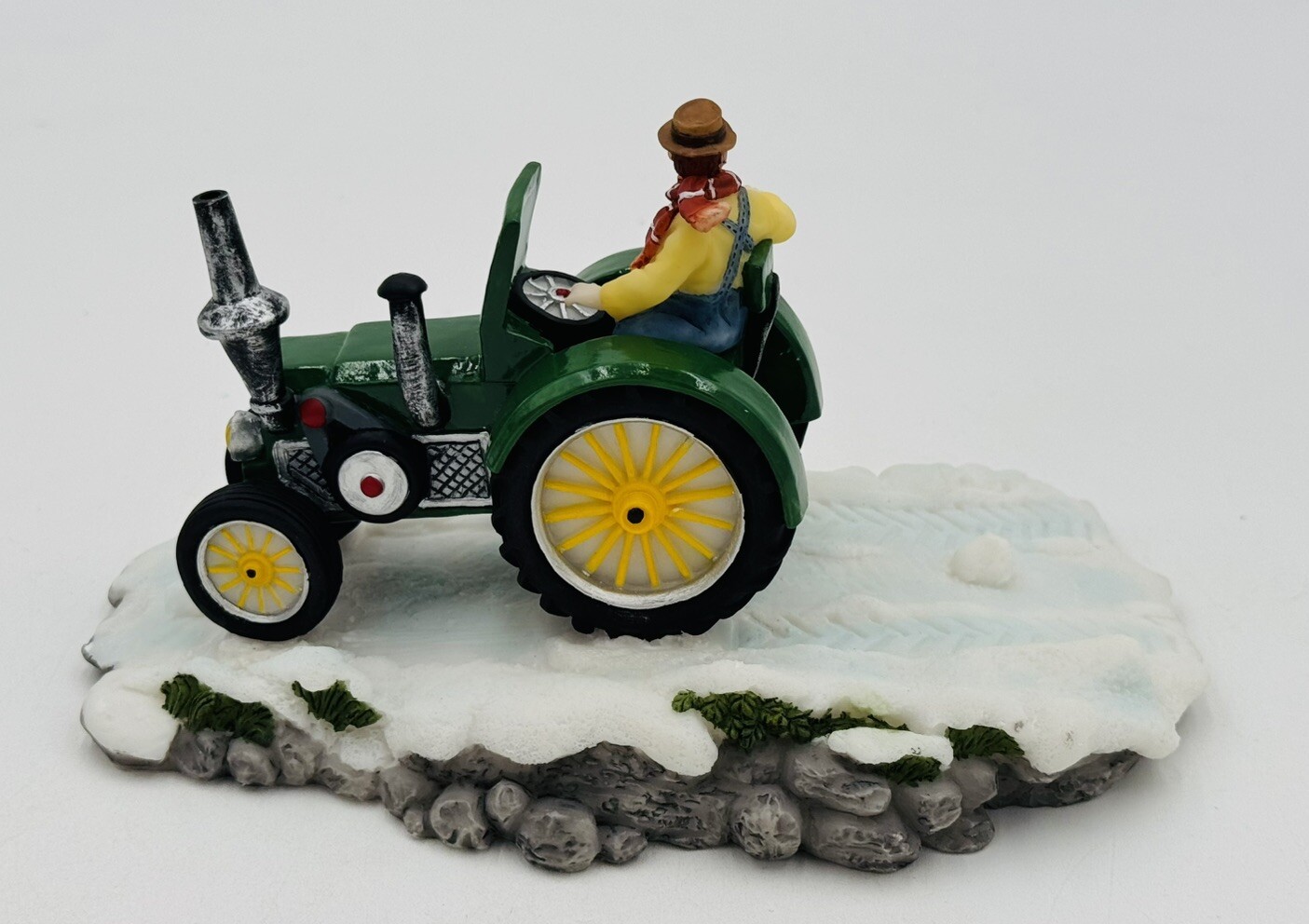 Heartland Valley Village O’Well Green Tractor Deluxe Village Accessory 9870841