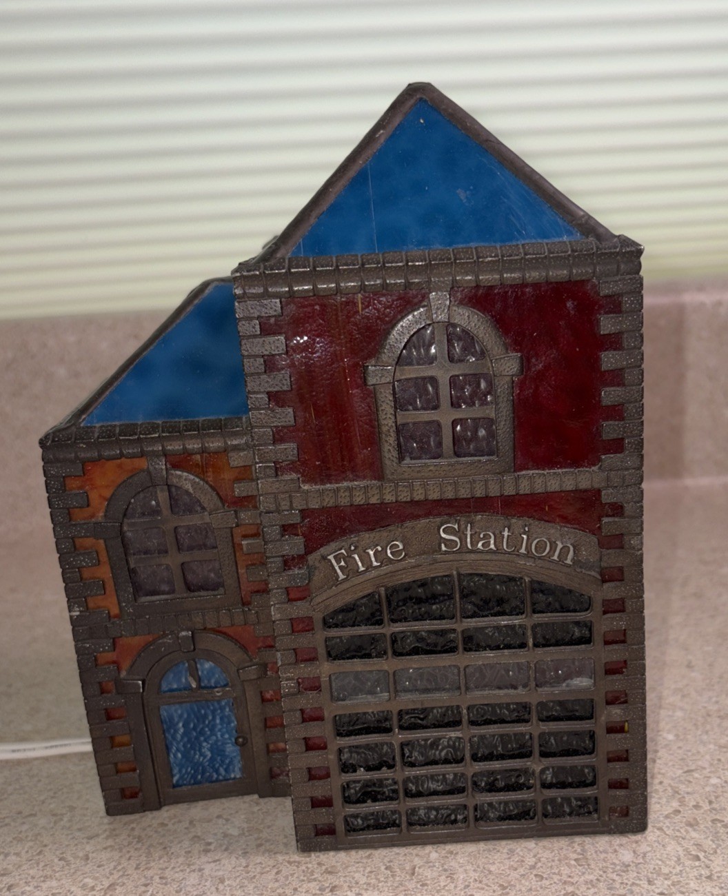 Forma Vitrum Stained Glass Lighted Fire Station Vitreville Collection Bill Job