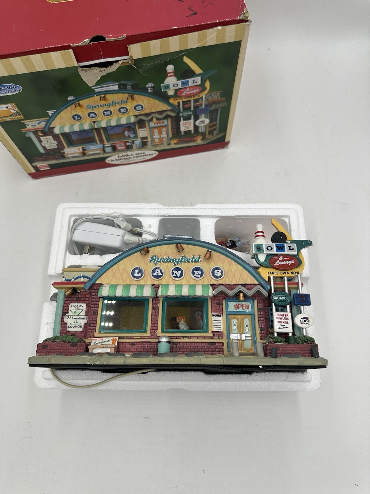 Lemax Springfield Lanes 95817 Bowling Alley Christmas Village 2009