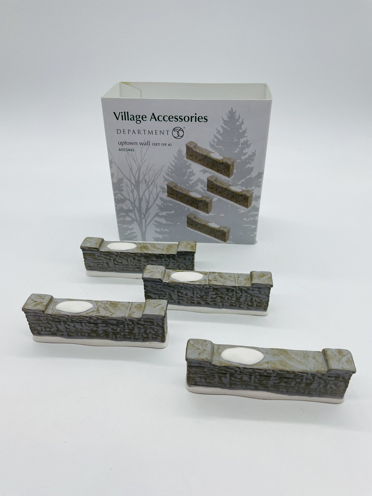Dept 56 Village Accessories Uptown Wall Set of 4 New in Box 4025441