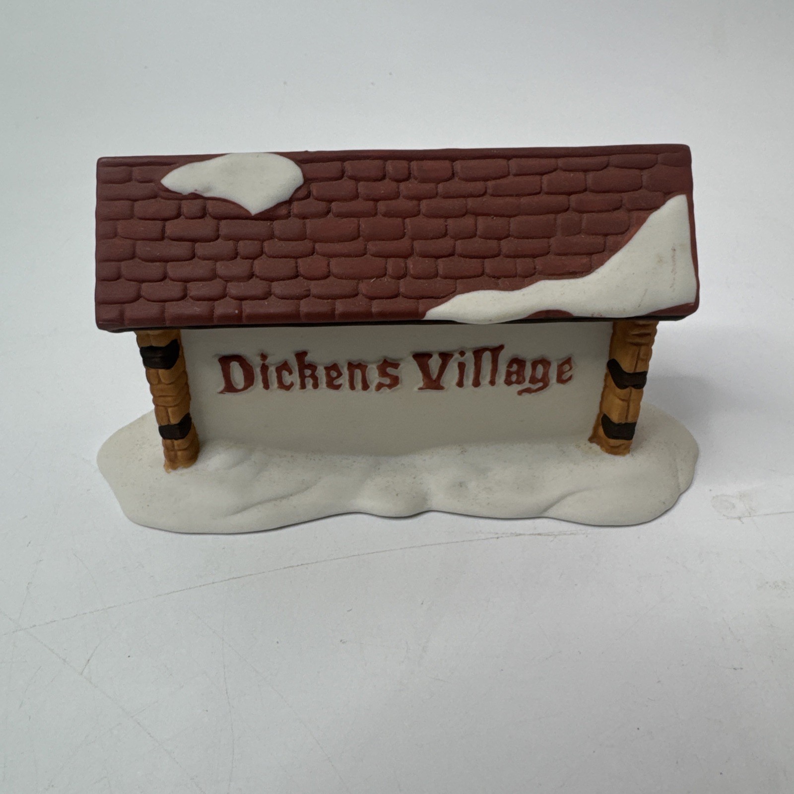 Dicken’s Village Sign Department 56 Exclusive Series Jiean Fung Fast Shipping