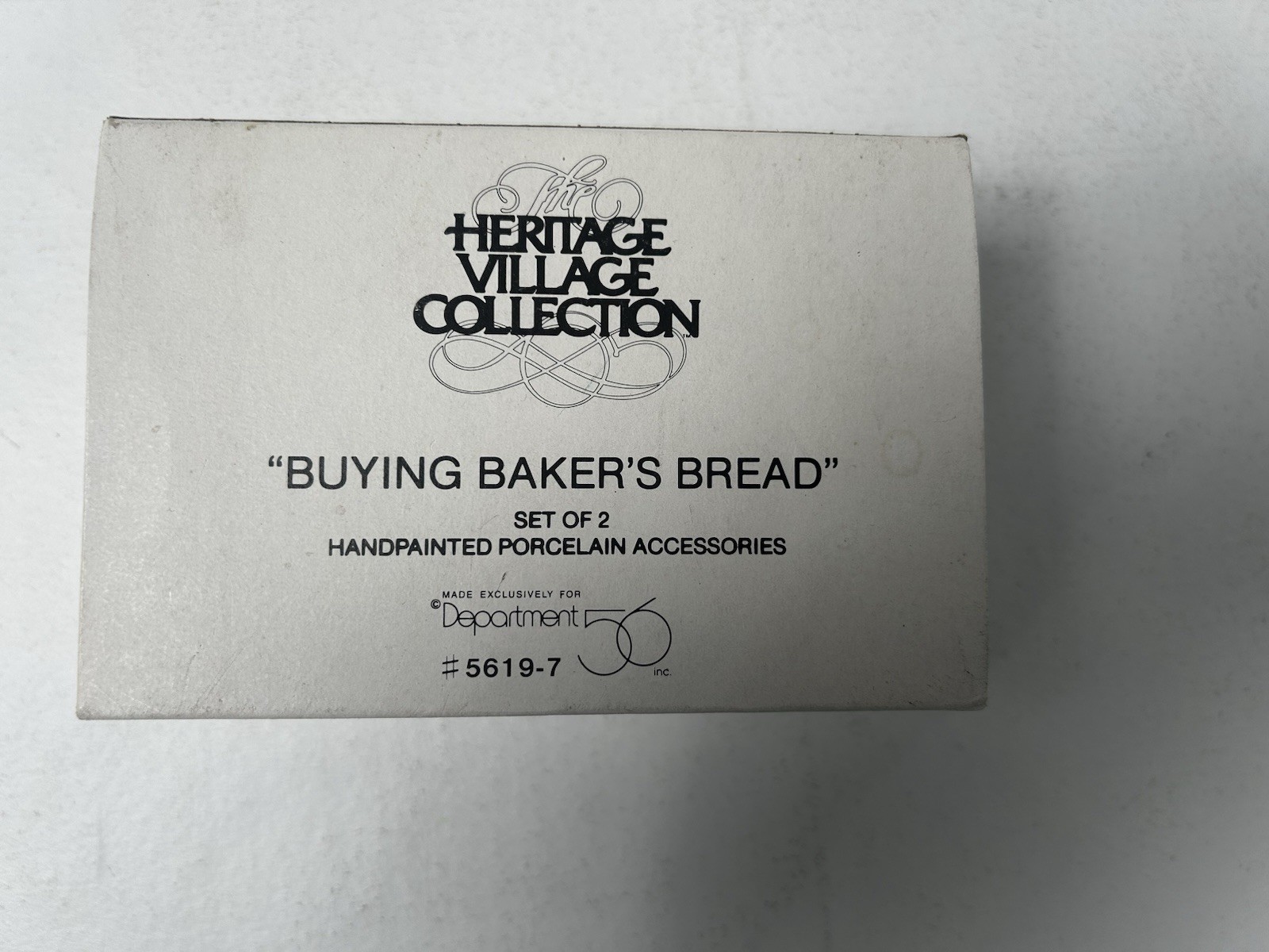 Department 56 BUYING BAKER’S BREAD Set of 2 Alpine Heritage Village 5619-7 Boxed