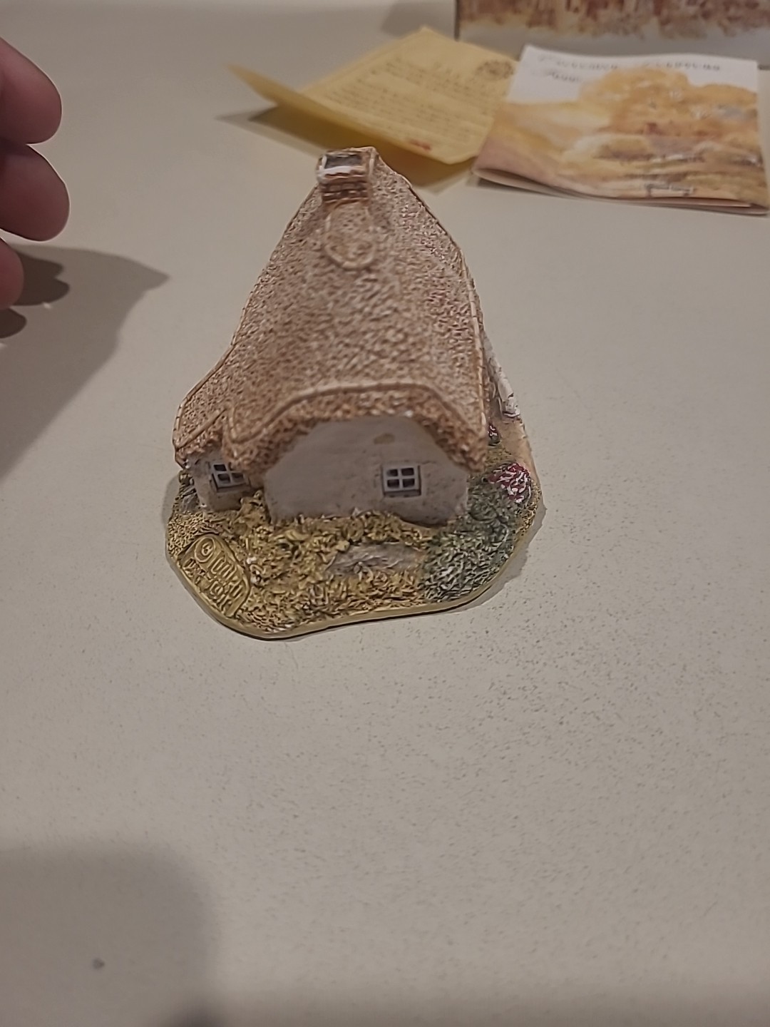 Lilliput Lane Clover Cottage With Box And Paperwork