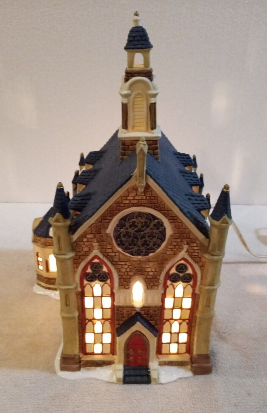 Vintage O’Well Heartland Valley Village porcelain lighted church – NICE