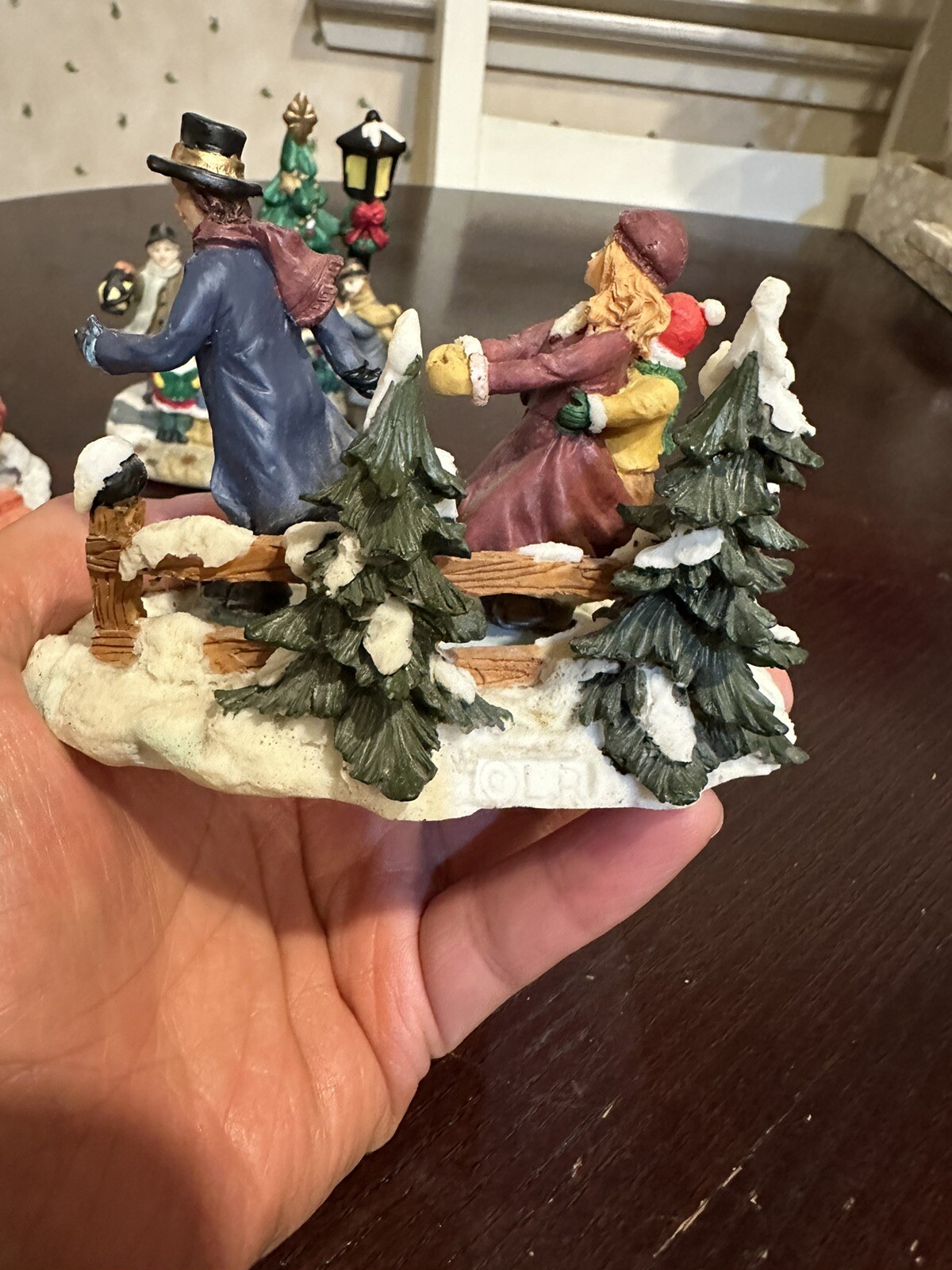Mervyns ? Unbranded Christmas Village- 2.5 To 4 Inches Tall Lot Of 3