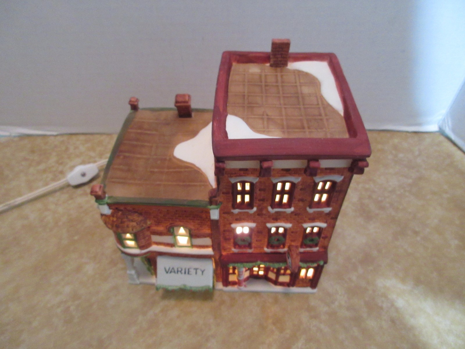 Dept. 56 Heritage Christmas In The City 1988 Variety Store & Barber Shop #5972-2