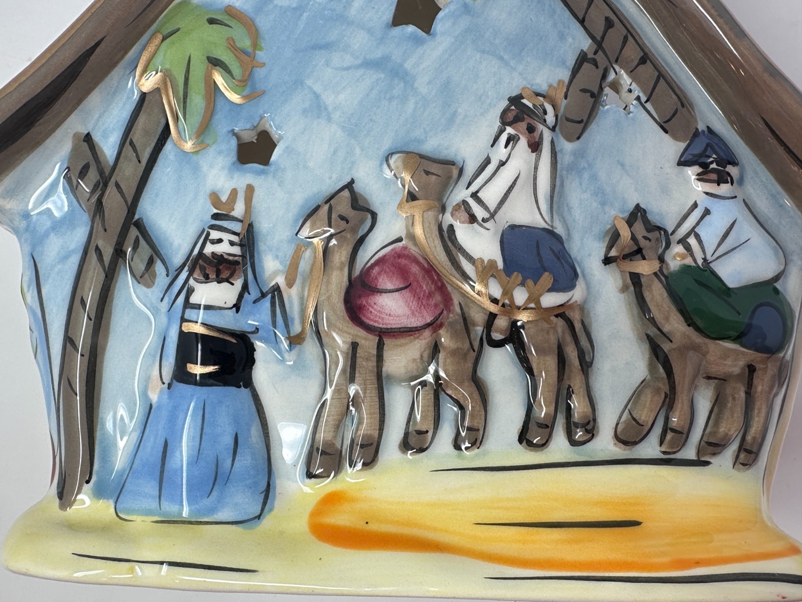 Blue Sky Clayworks Nativity Church with Stained Glass Window 2009, NEW