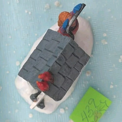 Lemax adorable girl wishing well birds Christmas Village Figurine LOOSE INV439