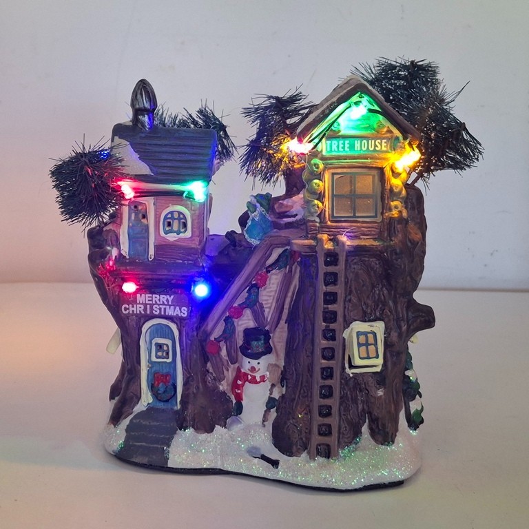 Crosslight Christmas Village Tree House ~ Uses batteries, 7″ Tall