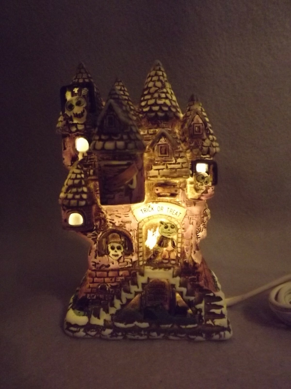 Mini Haunted House Light Skeletons Monster Porcelain Unbranded 5.5 x 3 inches