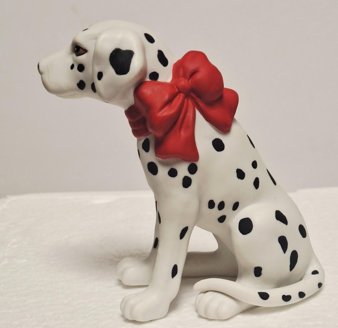 Department 56 Winter Silhouette Dogs Best friend Santa with Styrofoam clamshell