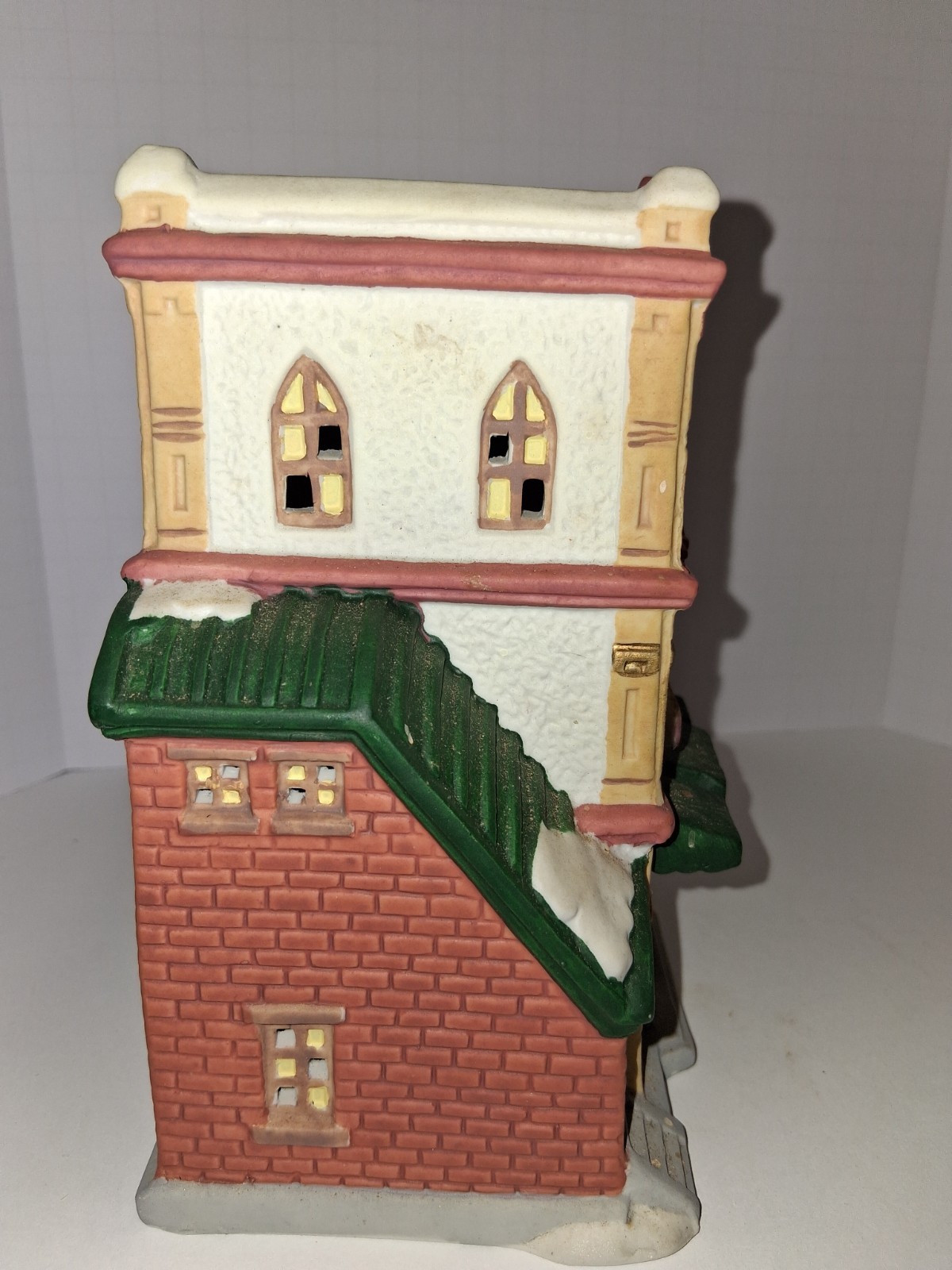 Vintage Dickensville Porcelain Lighted Christmas Village Dress Shop 6 1/2″ T 5″w
