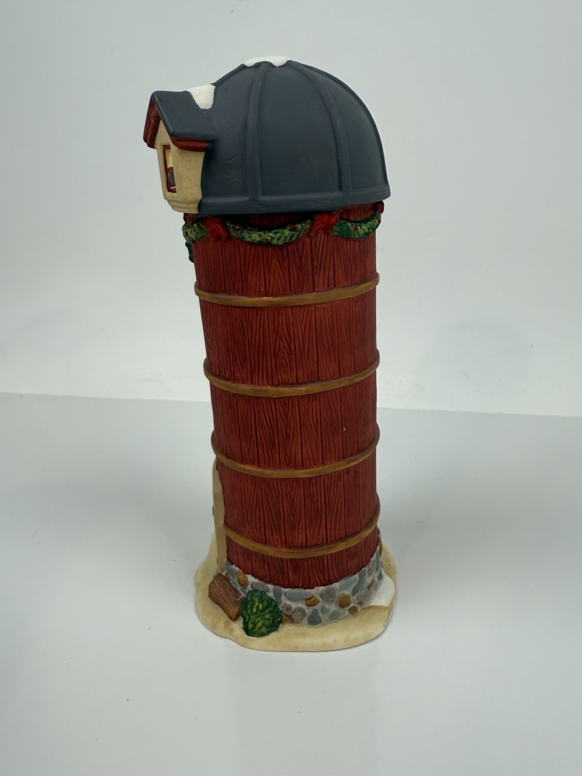Heartland Valley Village Farm House & Silo Porcelain Christmas House