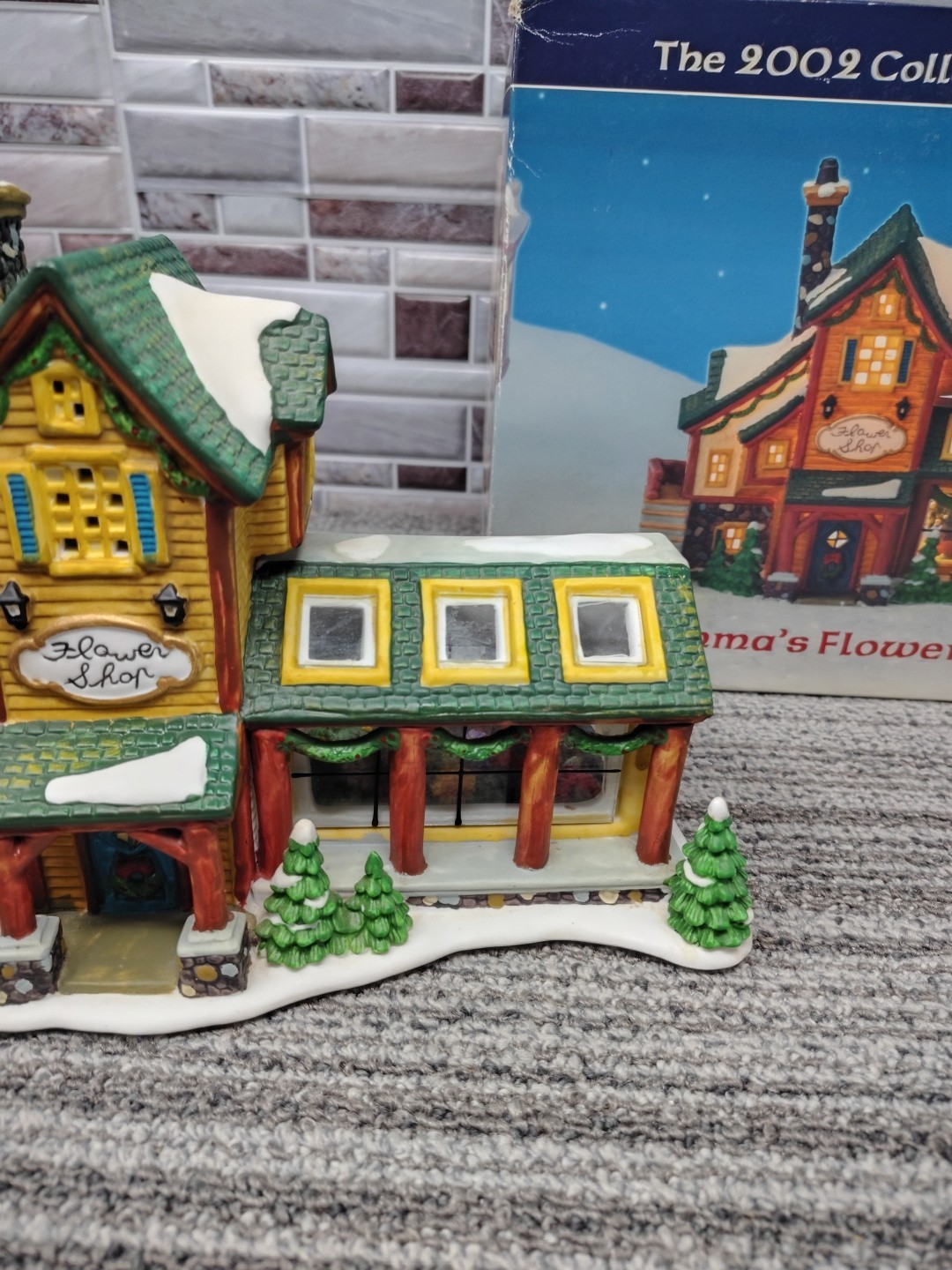 2002 Emma’s Flower Shop Carole Town Collection Christmas Village NO LIGHT
