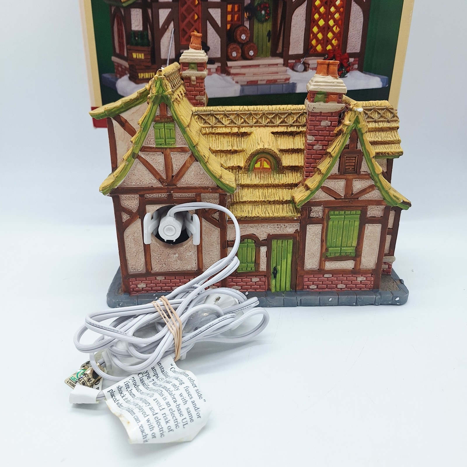 2012 LEMAX HAYPENNY TAVERN Lighted Light w/Box & Foam Beer Ale Pub Bar Wine Dog