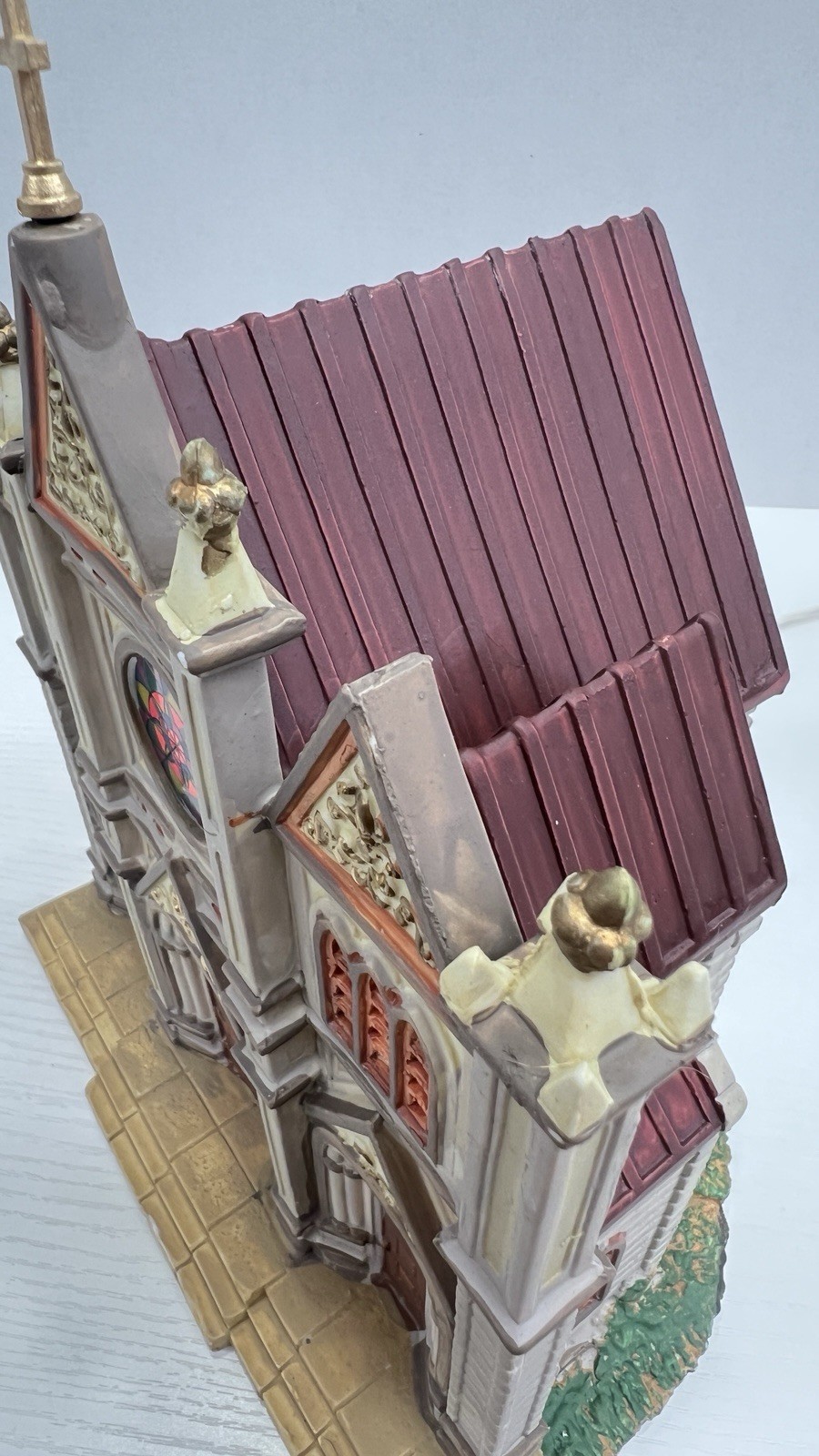 Lemax Caddington Village “French Cathedral” 25403 Retired 2012 Excellent !