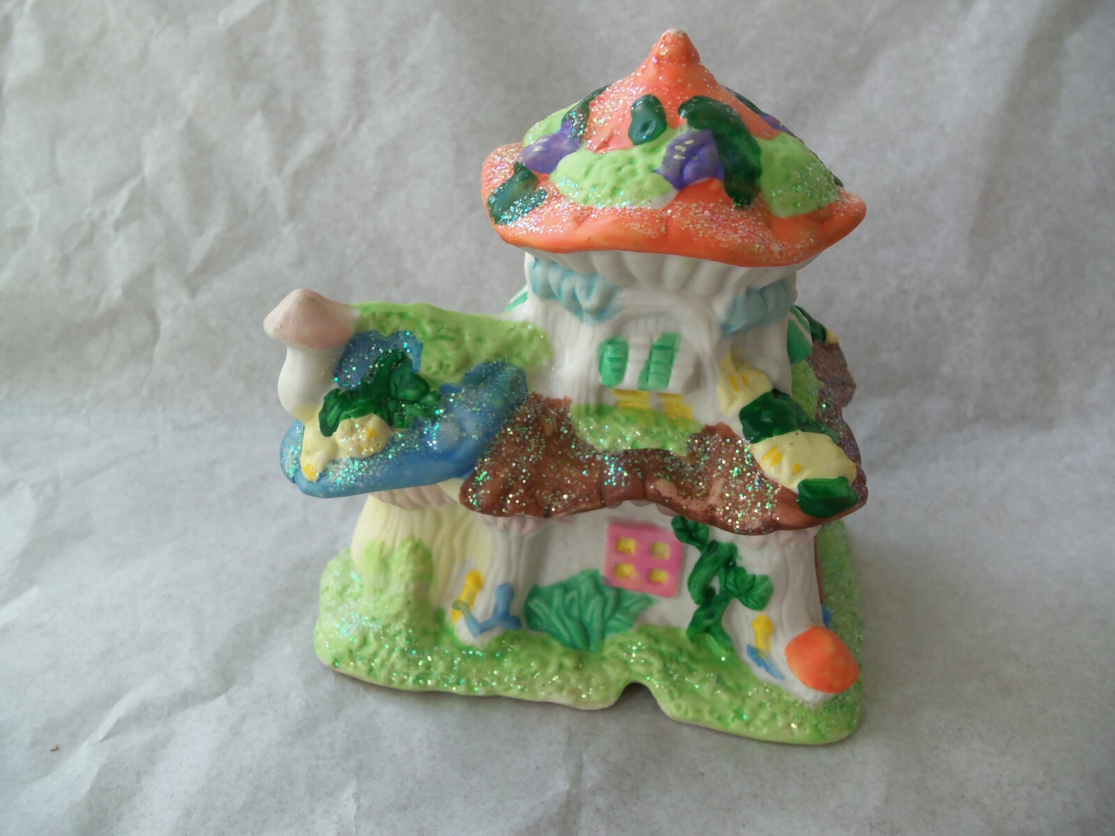 Easter Bunny Village Music & Dance House! HOPPY HOLLOW! 2004! CAN LIGHT UP!