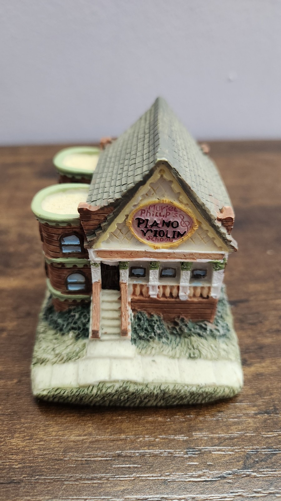 1992 – 1994 Lot of 6 International Resourcing Services Inc. Mini Houses Set