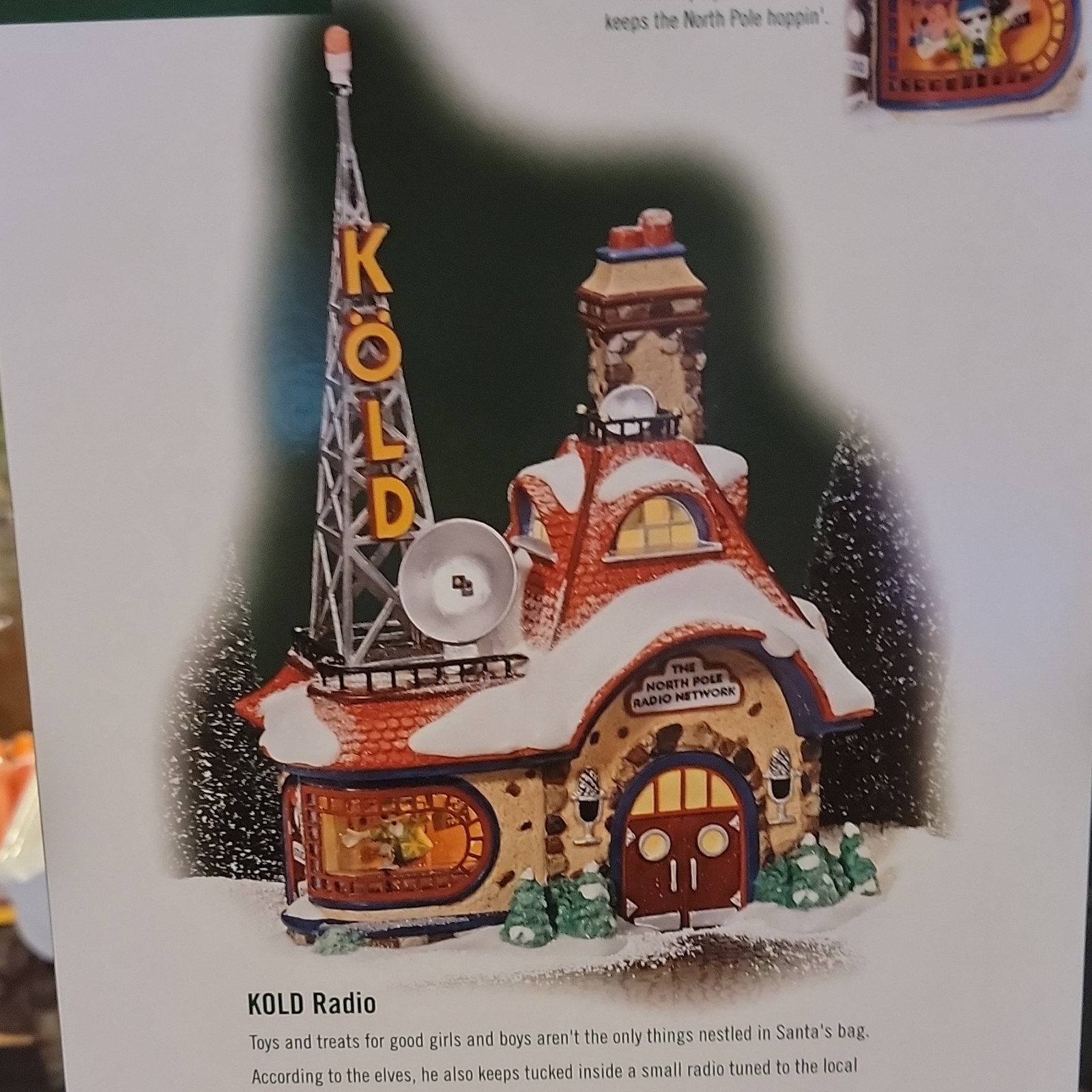 Department 56 North Pole KOLD Radio Lighted Porcelain Bldg #56.56761