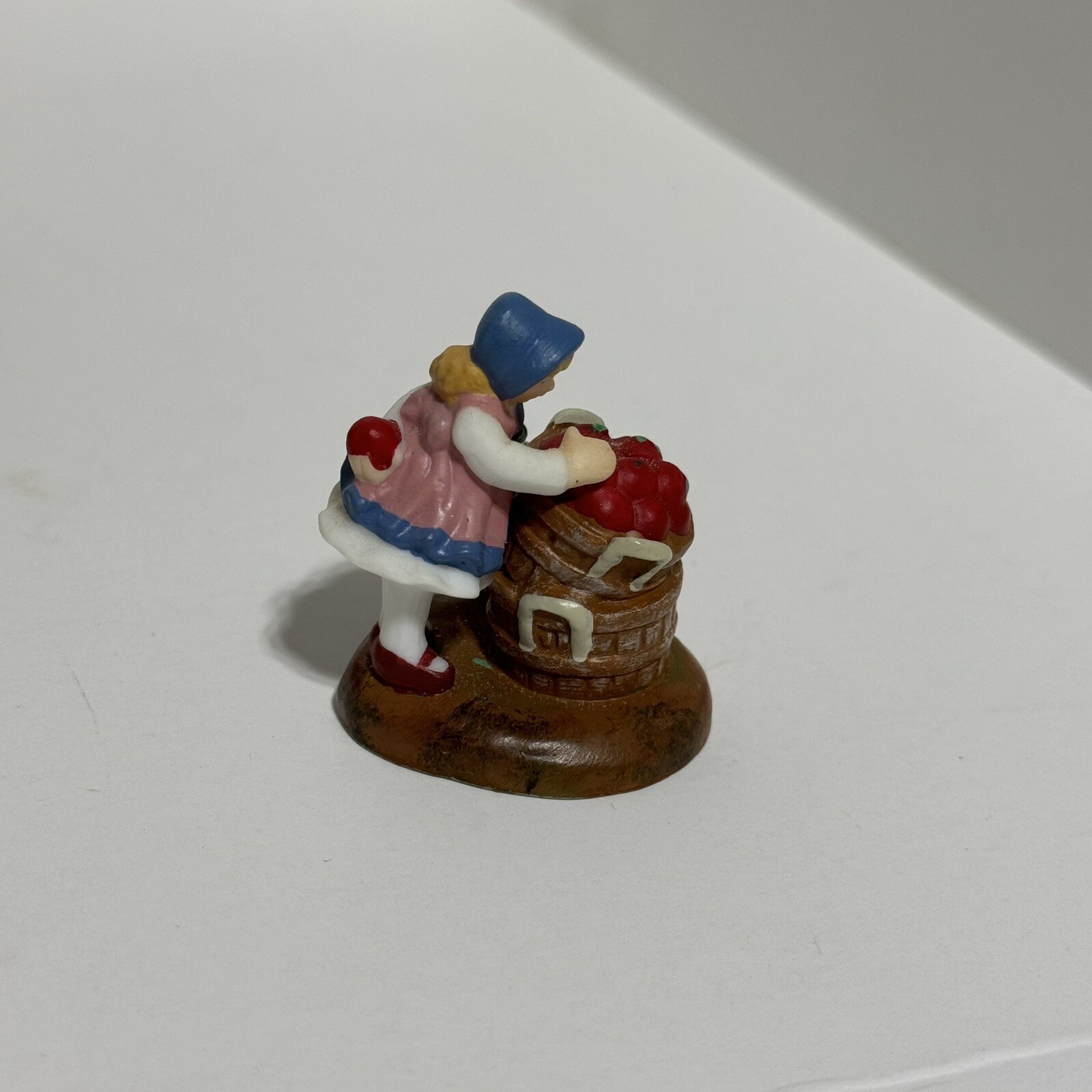Department 56 New England Village Series “It’s Almost Thanksgiving” W/ packaging