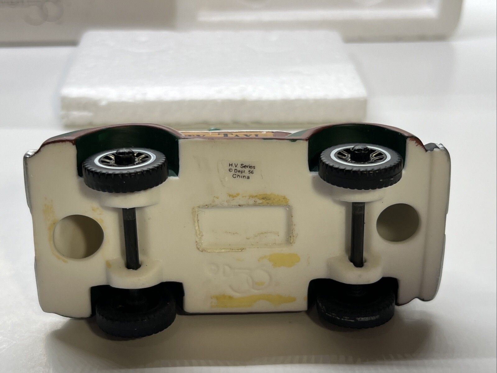 Dept 56 City Taxi Heritage Village Collection #58894 In Box READ Approx 2.5 X 4”