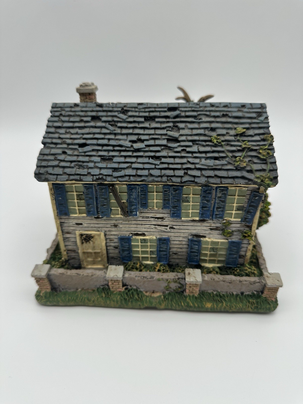 Hawthorne Village The Doyle House Halloween Village Horror Classics w/ COA Box