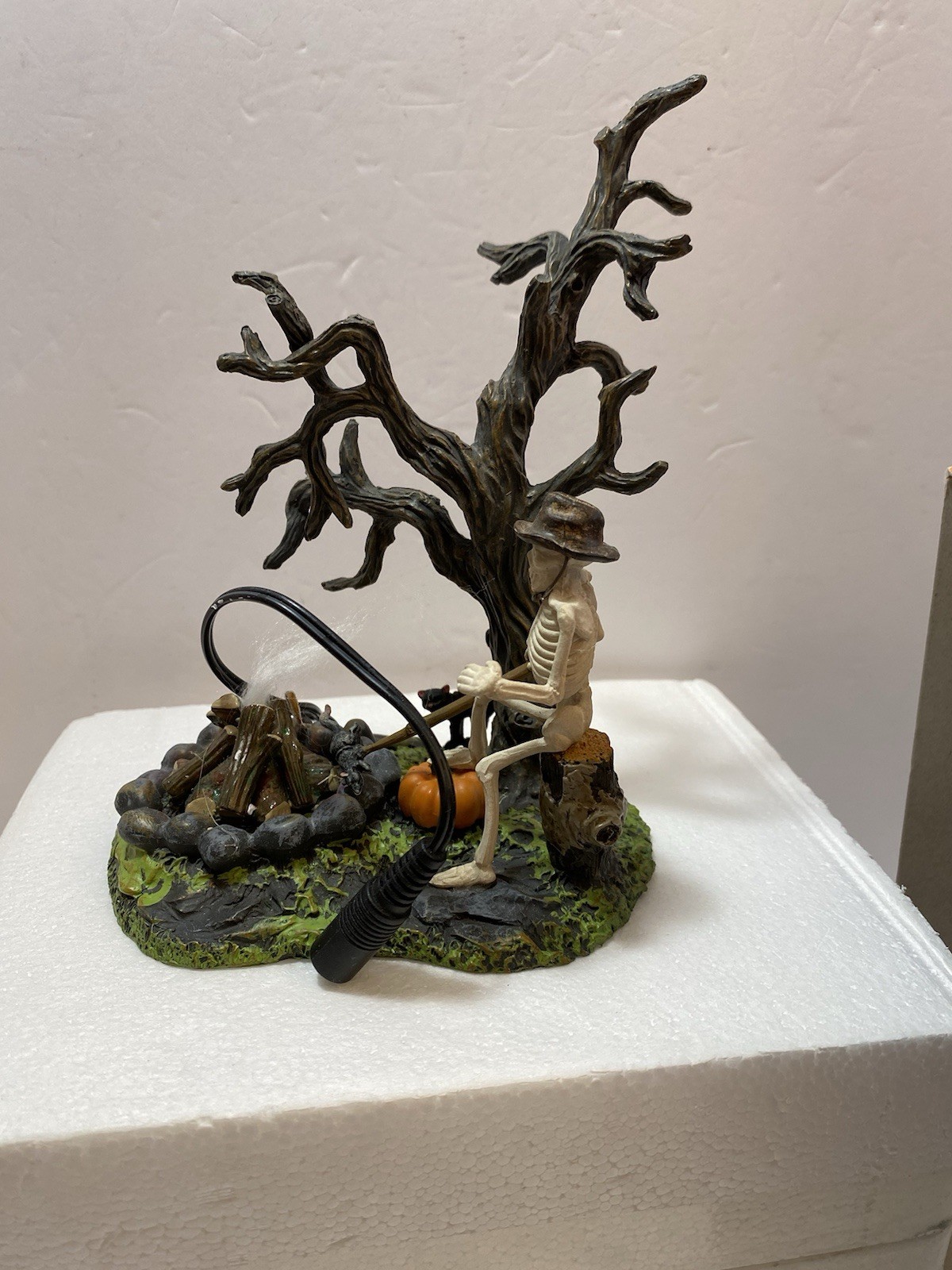 Dept. 56 Bone Appetite Village Halloween Accessory 800023 Retired 2007