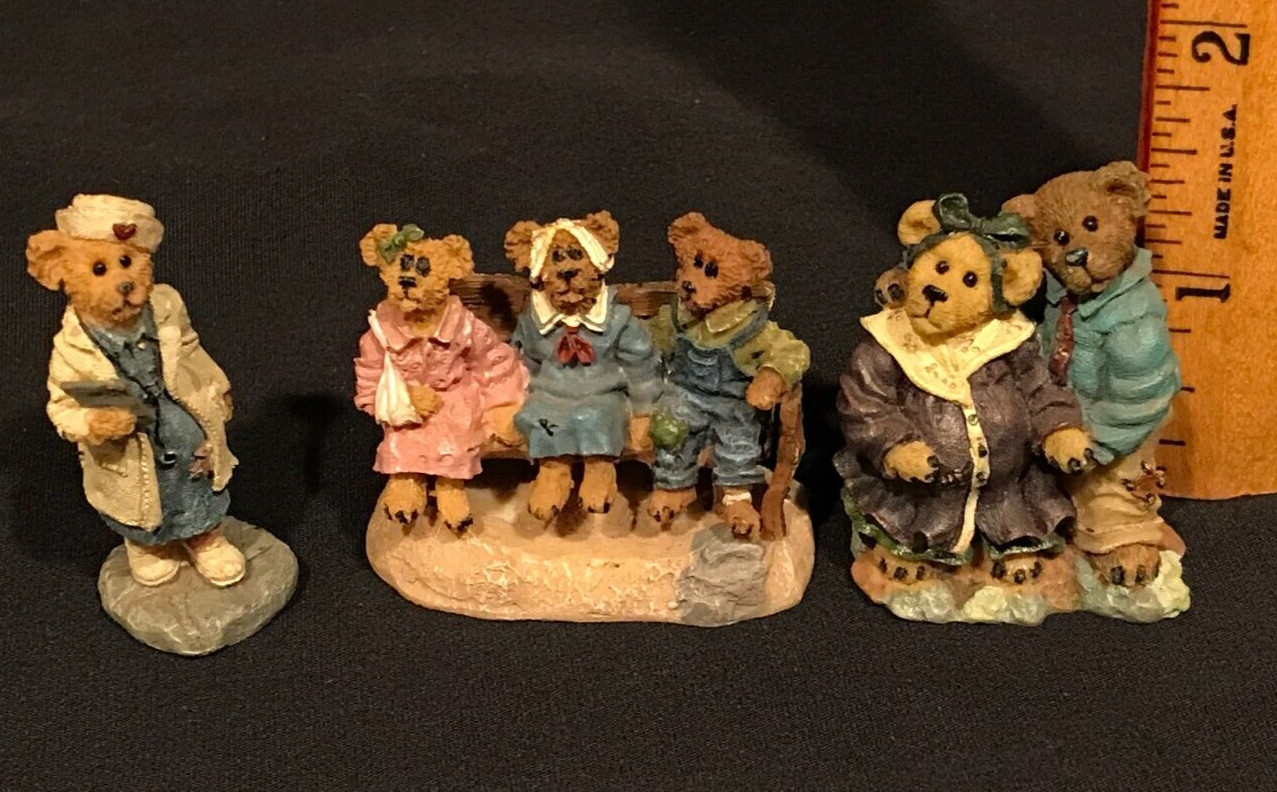 Boyds Bearly Built Villages – Bearly Well Clinic – Set of 3 Bear Figurines