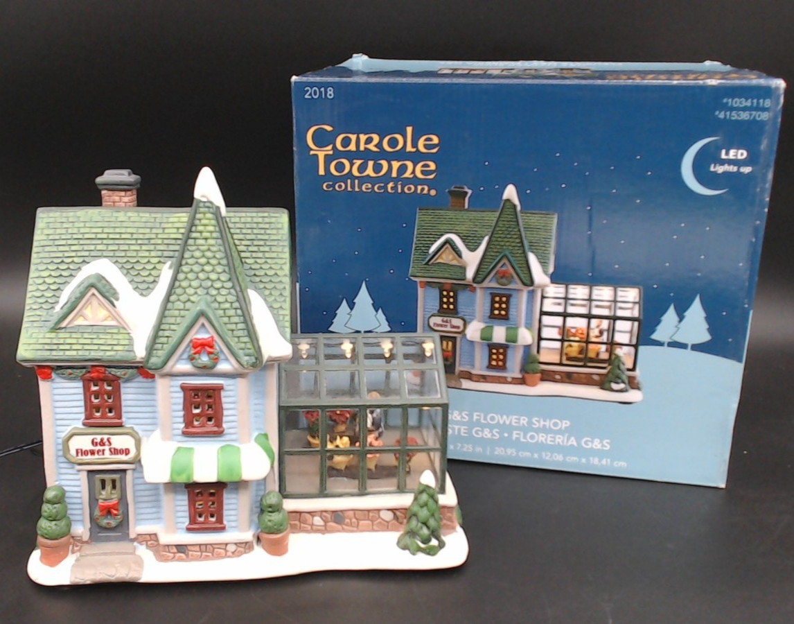 Carole Towne 2018 Christmas Village G&S Flower Shop Glass Greenhouse Light Up