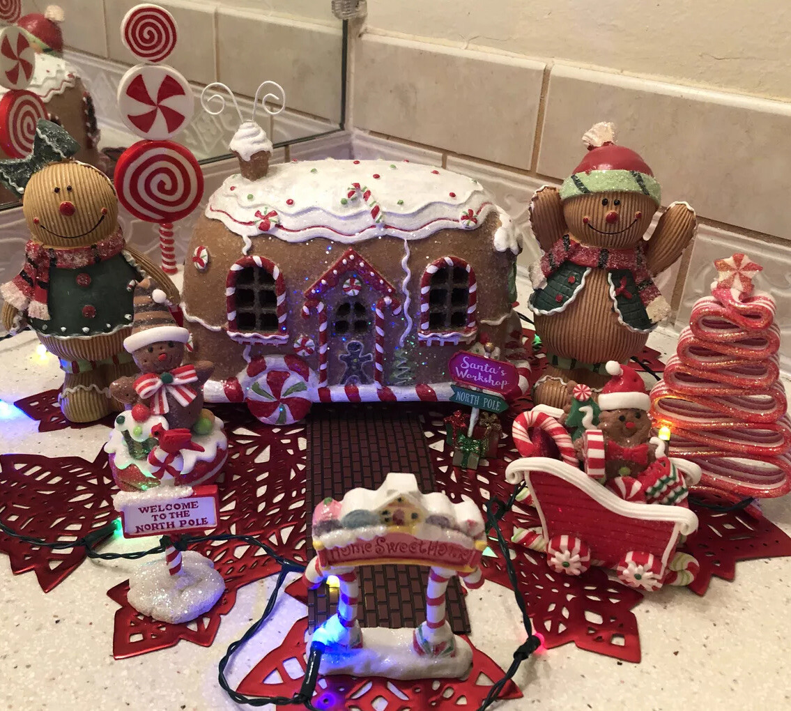 Gingerbread Light Up House Village 13 Pc Candy Cane Lane Cupcakes Lollipops 🍭