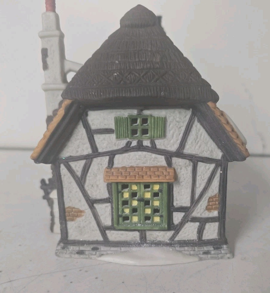 Department 56 Dickens Village Heritage Oliver Twist “Maylie Cottage” #5553-0