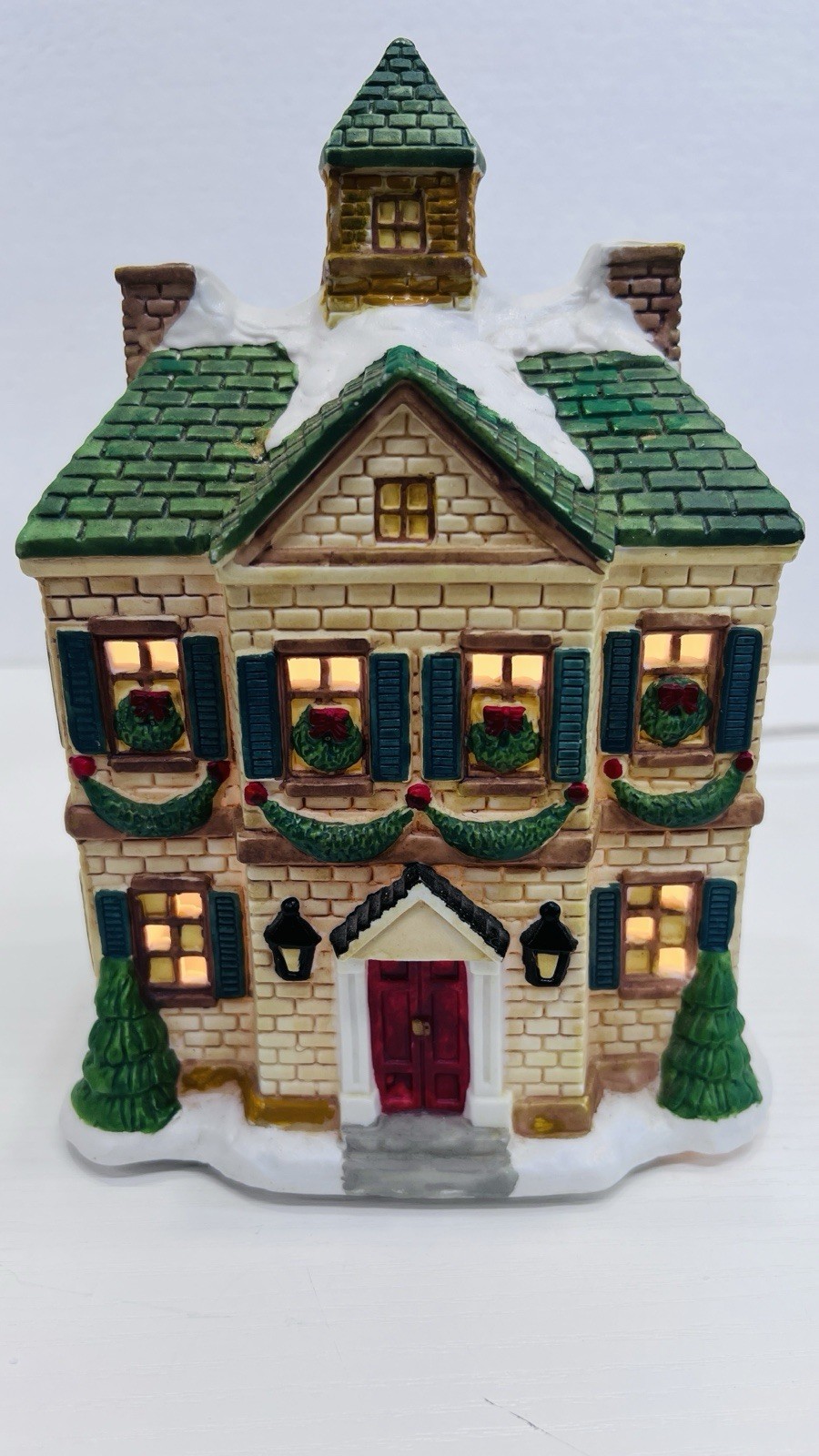 Winter Valley Cottages Porcelain Lighted House With Cord & Light