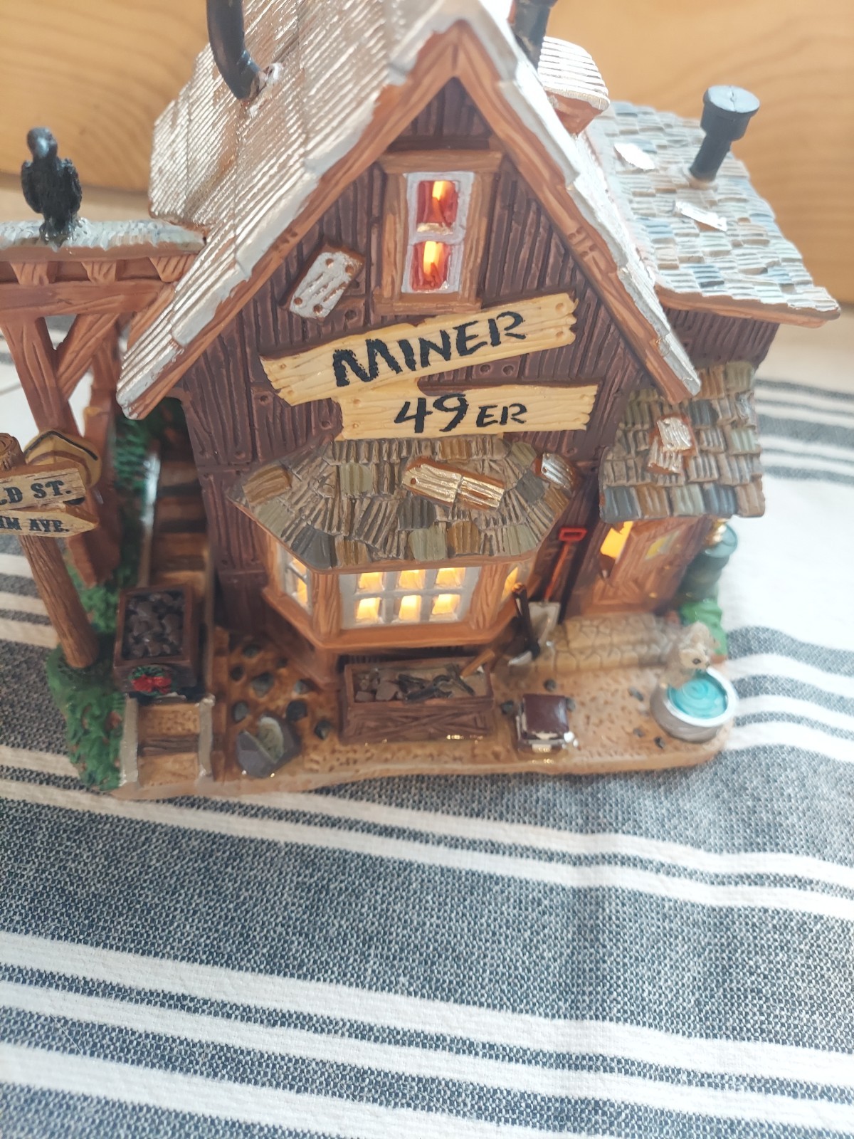 Lemax Village Collection Vail Village Miner 49er Miners Shack Lighted 2007