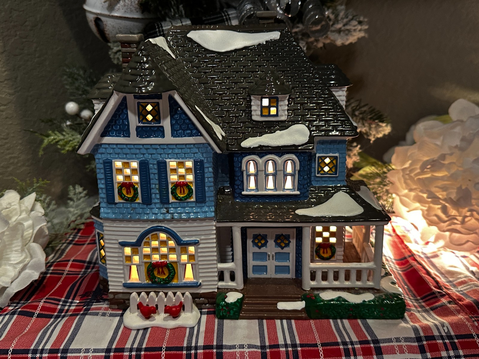 Dept 56 Shingle Victorian House Snow Village Series Christmas House