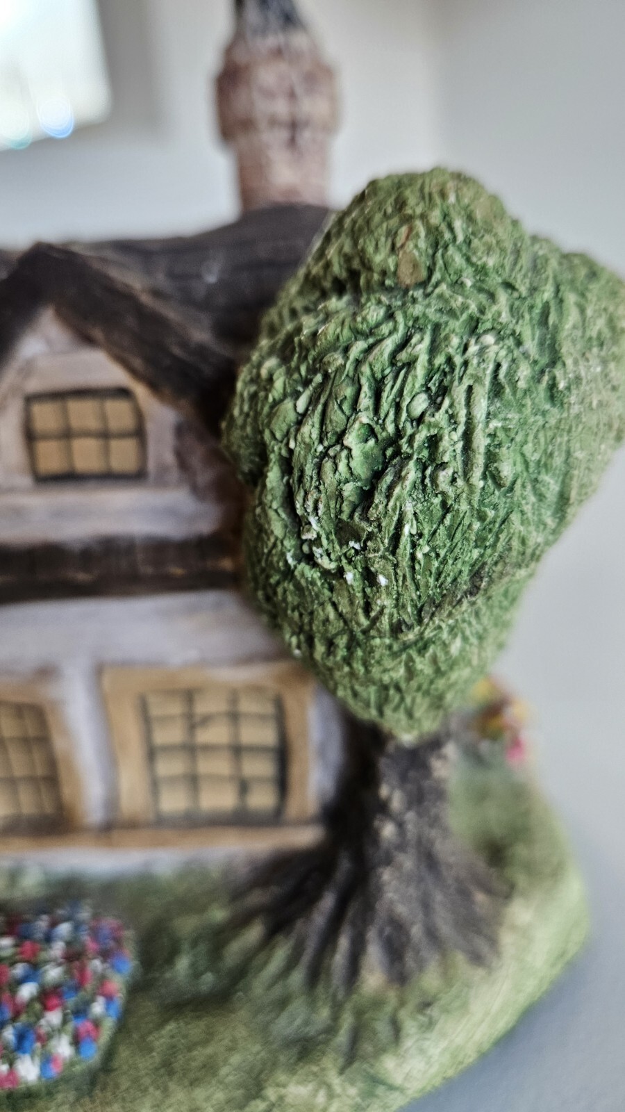 John Hopkins Village Lights Mrs Worthings Seamstress Cottage 1985 Made in USA